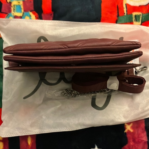 BNWT Lug Matte Luxe Huddle (Wine) - Picture 5 of 13